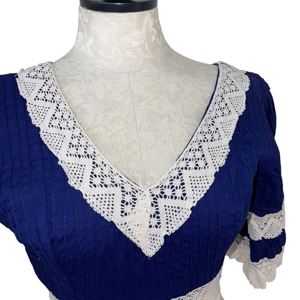 Vintage Womens Dress Size Small Blue Mexican Sleeve Crochet Lace Pintuck Cotton - Picture 6 of 14